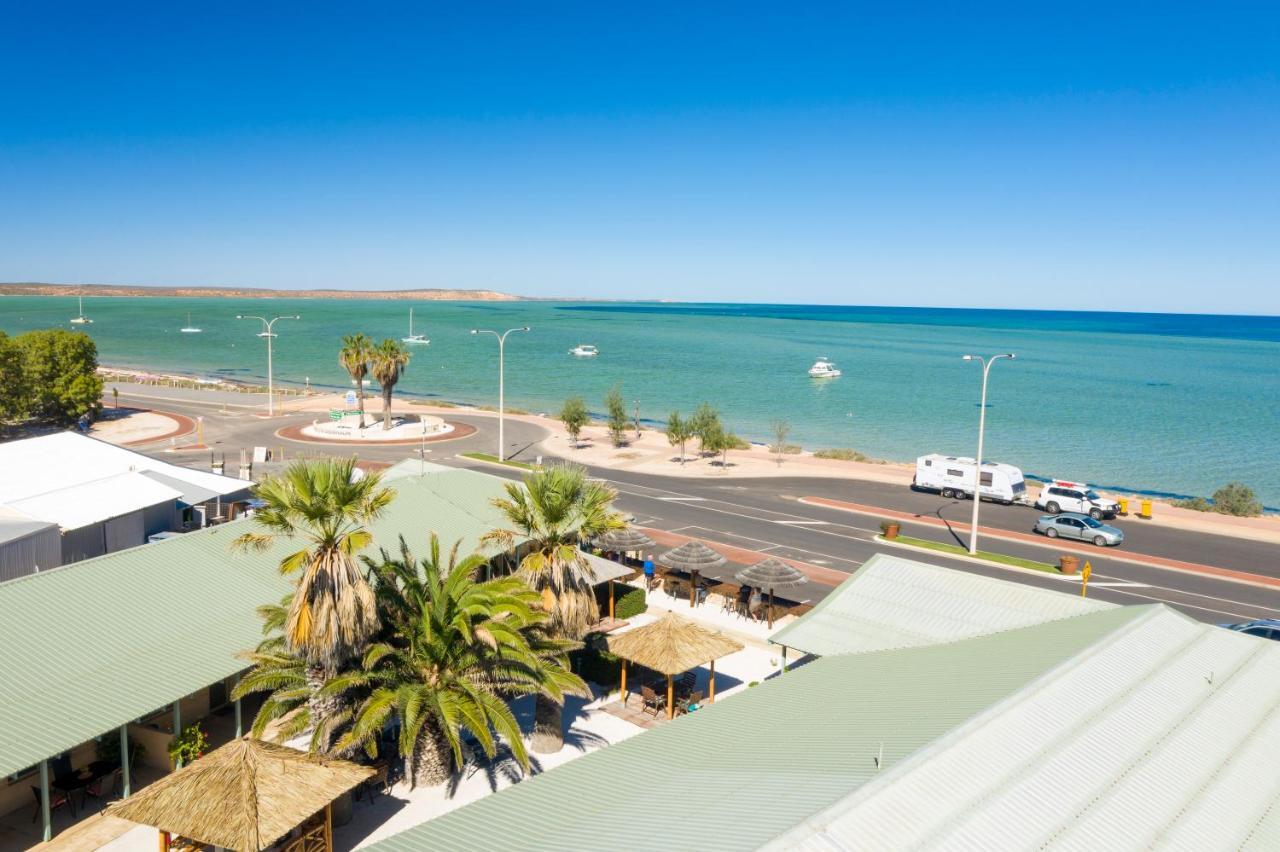 Shark Bay Seafront Apartments Denham Exterior photo